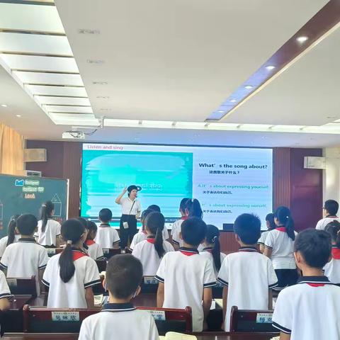 【雅正椰二•校本教研】 解锁描述动物的英语密码 — —PEP三年级下册Unit 2 "Expressing Yourself" A Let's talk 公开课记实