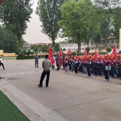 走近孔子，努力做当代新圣人——镇东小学五一班外出研学活动