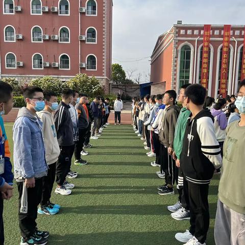 超越班：人间最美四月天，不负春光与时行