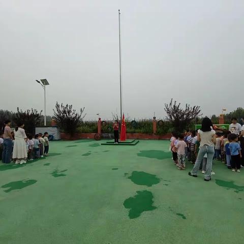 感恩教师，不忘初心——安头乡中心幼儿园教师节升旗仪式