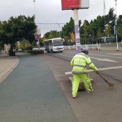 【宜良玉禾田】寒季守街巷，环卫写担当