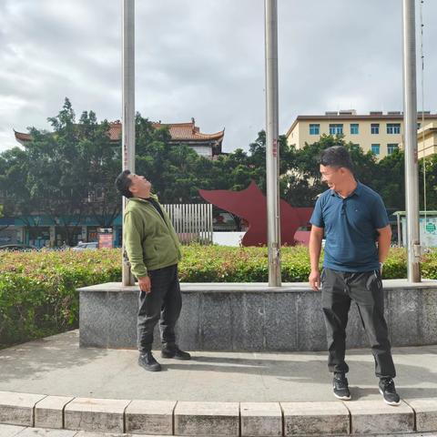 【宜良玉禾田】双节将至忙安检，工会慰问暖环卫一线