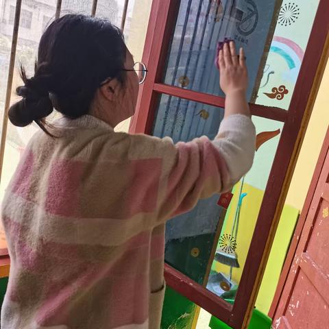 清洁家园，共享健康——南郑区小太阳幼儿园.卫生消毒篇