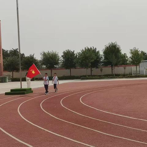 红领巾爱祖国 ——贾镇二十里铺小学新队员入队仪式