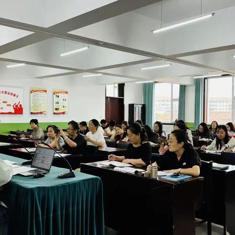 以对分筑根基，以设计促成长 “教—学—评”一体化高效课堂构建专题讲座纪实