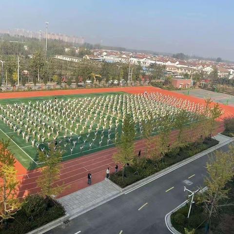 “悦动呼啦圈 快乐转不停”——徐州经开区李庄小学大课间活动呼啦圈特色操展演