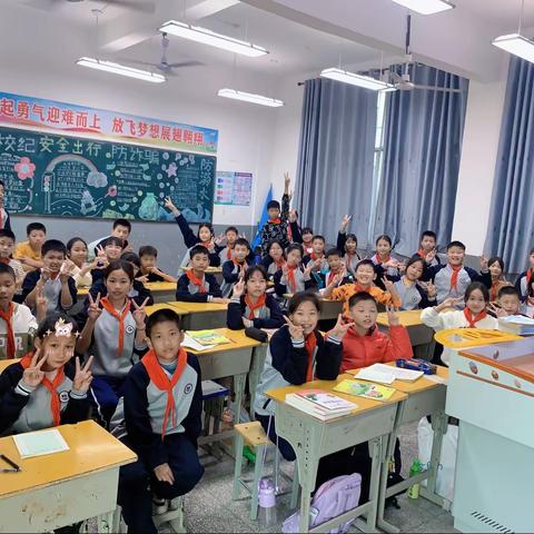 博学笃志，气存浩然                    ——葛溪中学六2班班级文化建设