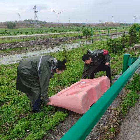 阿荣旗南通行费收费所开展汛期安全生产巡查