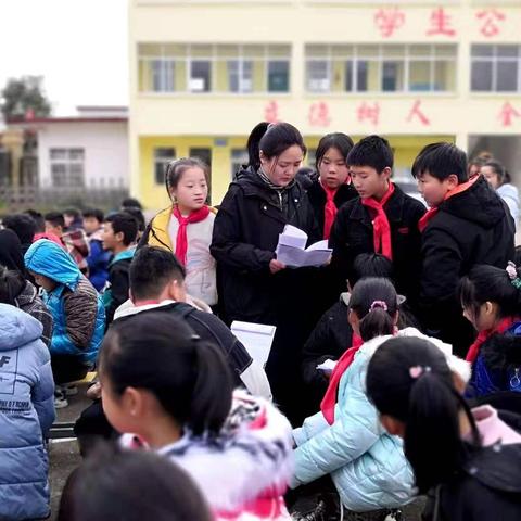 追光前行    不忘初心               ——新集小学最美教师张文静