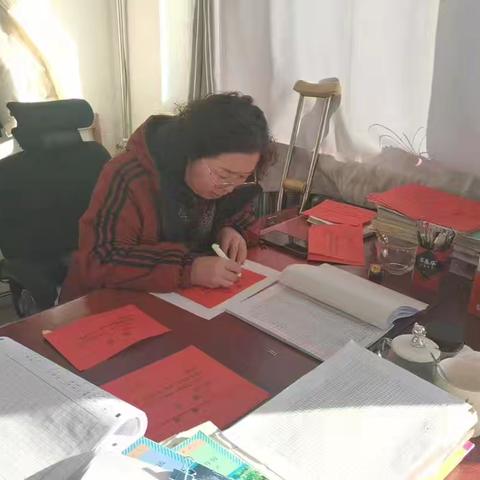 奋楫争先，笃行致远 ﻿—— 大刘庄中学期中考试分析暨表彰会纪实