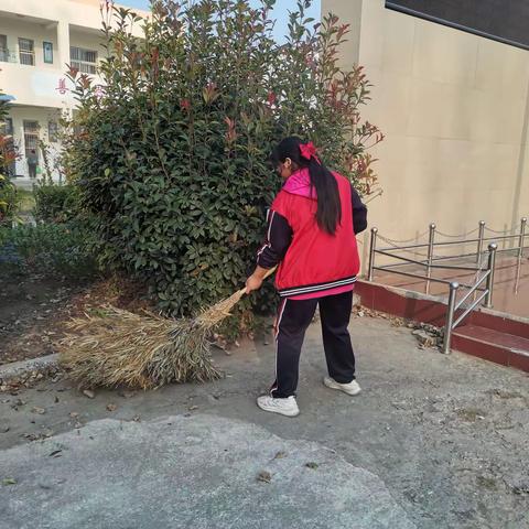 劳动最光荣一创卫在群力小学焕发光彩
