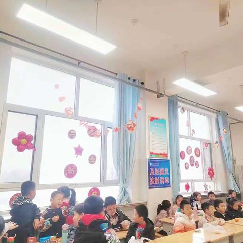 “我们一起 任性跨年”——胜利小学二（15）中队庆元旦