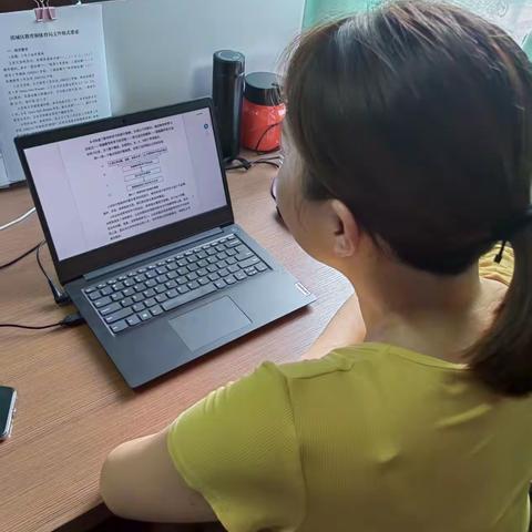 以书香涵养教育初心  —— 滨城区名教师小学语文二组 8 月读书之旅