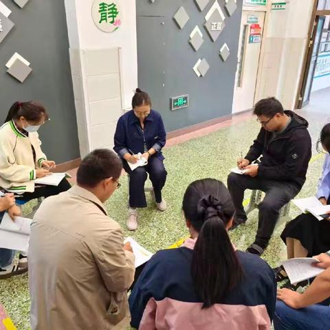 专家引领明方向，深耕教研促成长