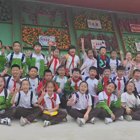 墨香童年 阅读伴成长——云兴小学三(6)班第60期班班有读共读活动