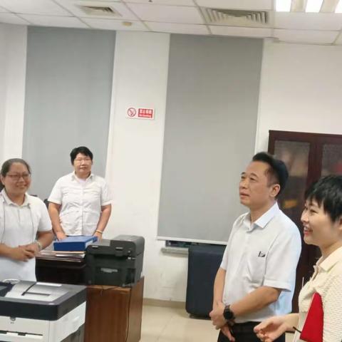 市市场监管局党组书记、局长林榕明带队调研市药品不良反应监测中心工作