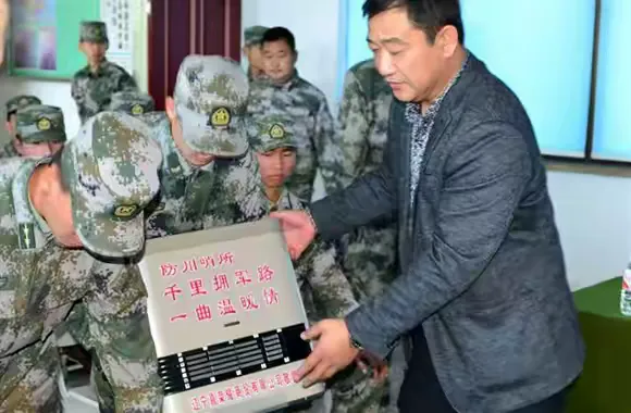 简篇-拥军铸就无悔人生
——记全国爱国拥军模范张洪杰