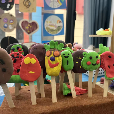 【精致教育】《奇妙点点点》——潼关县桐峪镇中心幼儿园小班班本课程