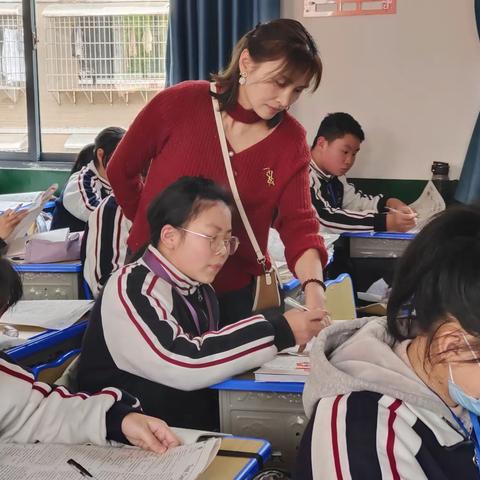 实验中学班主任课服专题