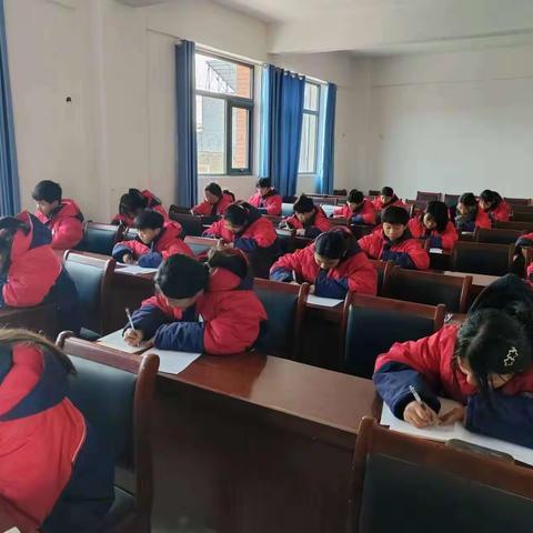 以赛促学，算出精彩——屯子镇初中数学计算大赛