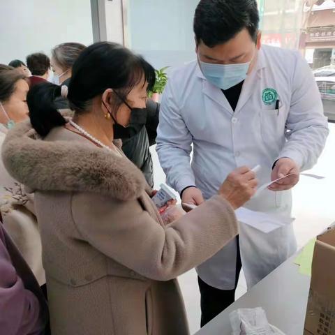 健康体检惠民生——社区践行暖人心