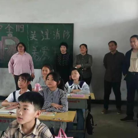 鹿邑县马铺镇完颜满族小学“我的班级我管理，育人故事我分享”班级巡回演讲。