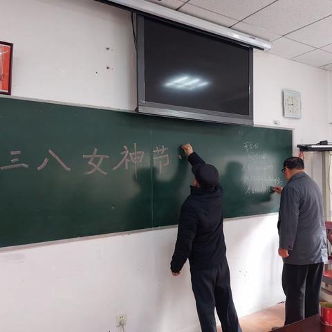 樊城区老年大学 二胡中级二班开课记