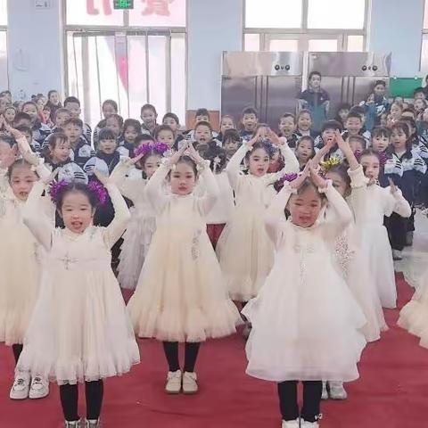 绛县汉德三维学校举行欢歌笑语庆元旦，趣剧欢歌乐校园 ——“课本剧”读书系列活动