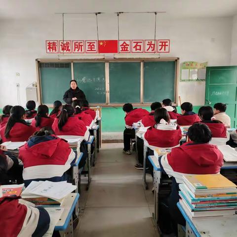提升避险能力  筑牢安全防线  ——倪集办第二中学2025年春季防震逃生演练
