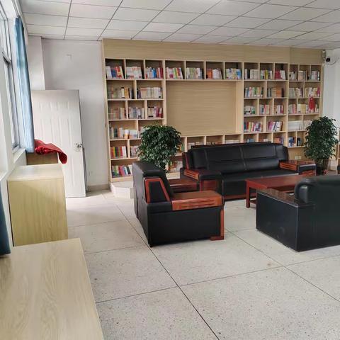 构建优质阅读生态  助力师生成长发展 ——三班中学“温馨校园”师生阅览室项目建成侧记