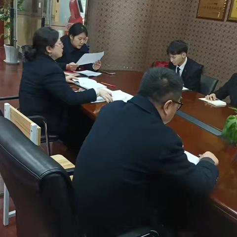 十堰车桥厂支行召开青年员工座谈会