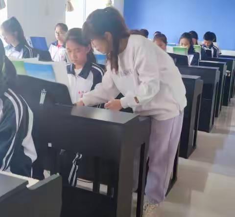 黑白琴键，旋律多彩——记黉阳中学电子钢琴社团