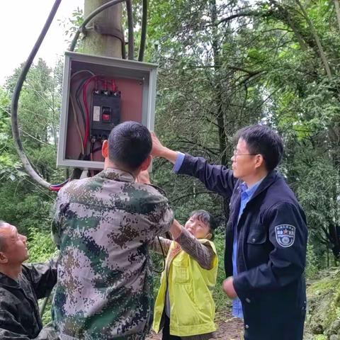 营造优美环境  迎接暑期旅游旺季