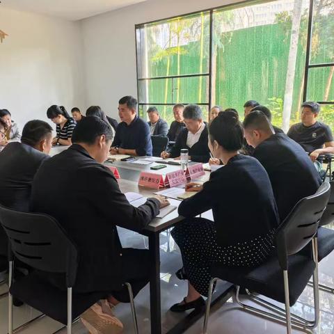 局环卫科安排五一假期环境卫生整治工作