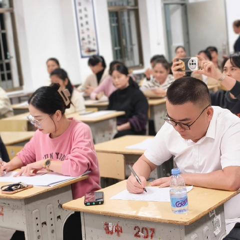 2024-2025学年度第一学期初二年级教师述评报告