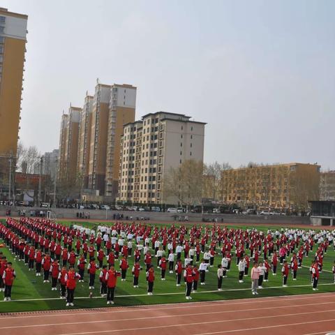 阳光体育多样化，课后服务促健康