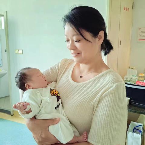 新生家政月嫂-简历