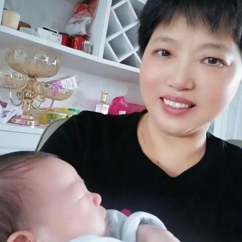 新生家政月嫂-张菊美