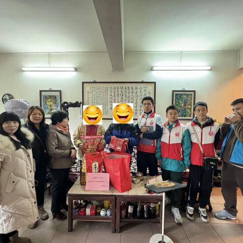 三元里街开展暖心家园“辞旧迎新 送祝福上门”服务活动