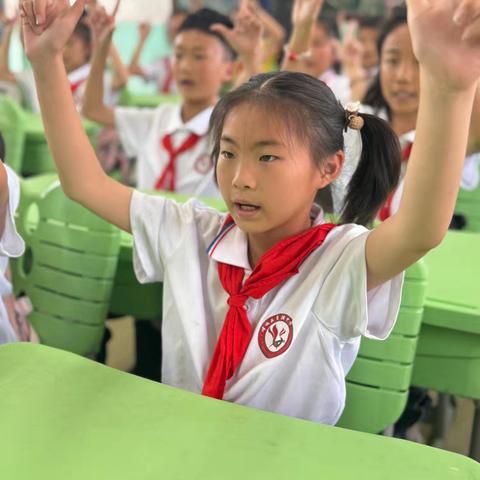 全环境立德树人|青檀雅韵 课桌飞扬——三、四年级课桌操展示