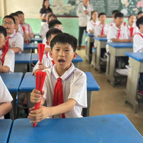 全环境立德树人|青檀雅韵 课桌飞扬——五、六年级课桌操展示