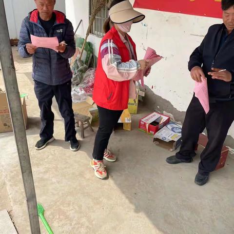 落堤社区开展 扫黑除恶专项法治宣传活动