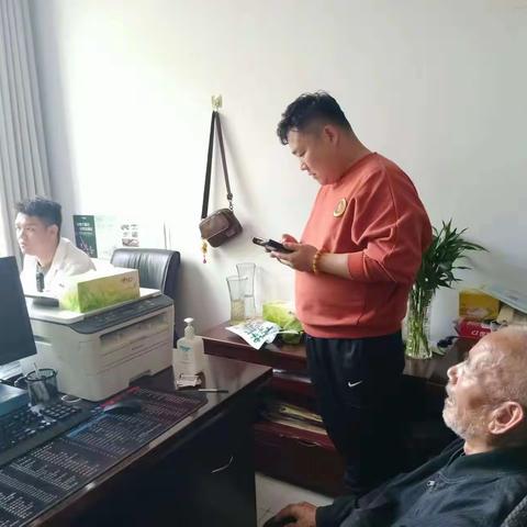 悉心照料 真诚服务  做好退役老兵的贴心人