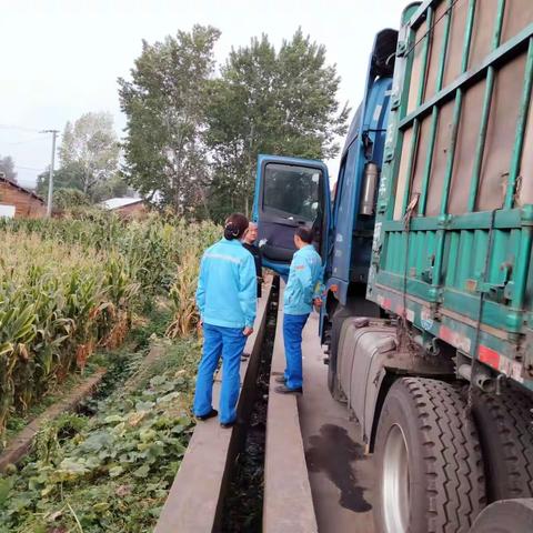 宣威程顺的加油站外出宣传汽柴油优惠政策