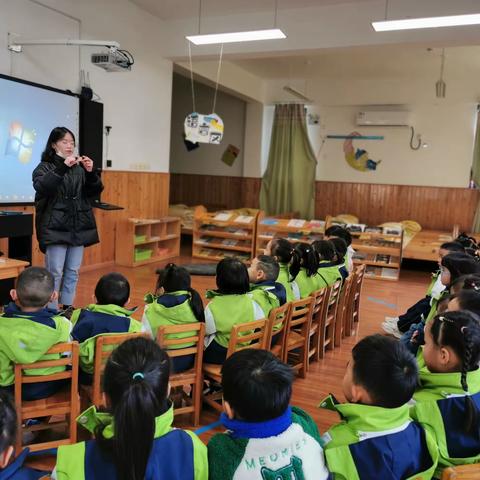 【多彩  廖幼】廖家幼儿园中班美术活动《积木印画》