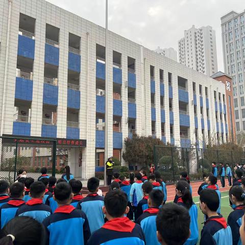 交通安全进校园，文明出行护成长——牡丹区东苑小学开展“交通安全进校园，文明出行伴成长” 主题教育活动