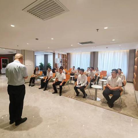 新城支行举办2025年新员工入职前安全培训