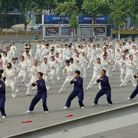 省运开幕在即       汇演习练冲刺一一市供销社参加市直机关工委太极拳和八段锦汇演排练