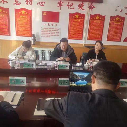 哈尔滨市分公司龙洪刚副总经理莅临巴彦县分公司调研指导工作