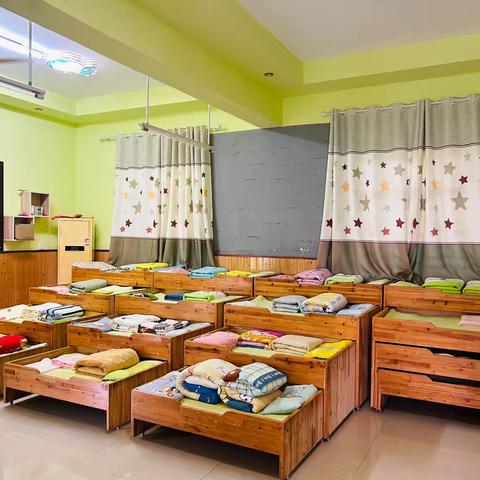 火炬小学幼儿园2025届大班毕业典礼暨“今夜不回家 我们共成长”勇敢之夜活动